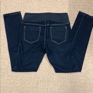 Old navy maternity skinny jeans